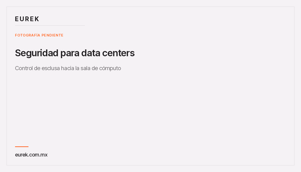 Espacio reservado para la fotografía del control de esclusa hacia la sala de cómputo