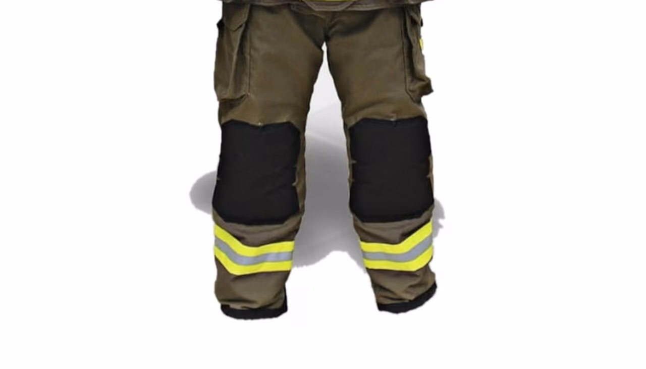 Pantalonera estructural Romak Fire Defender con bolsillos cargo y cinta reflejante